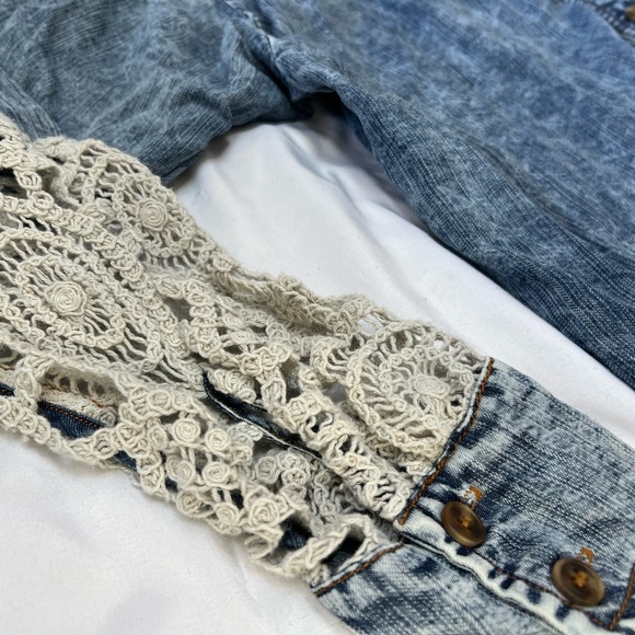 Oli & Hali Denim Button Up with Lace Accents - Picture 3 of 7